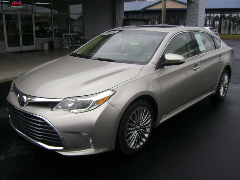 Toyota Avalon XLE 2018