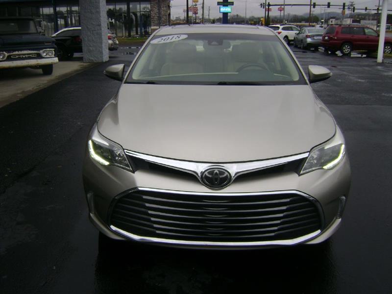 Toyota Avalon XLE 2018
