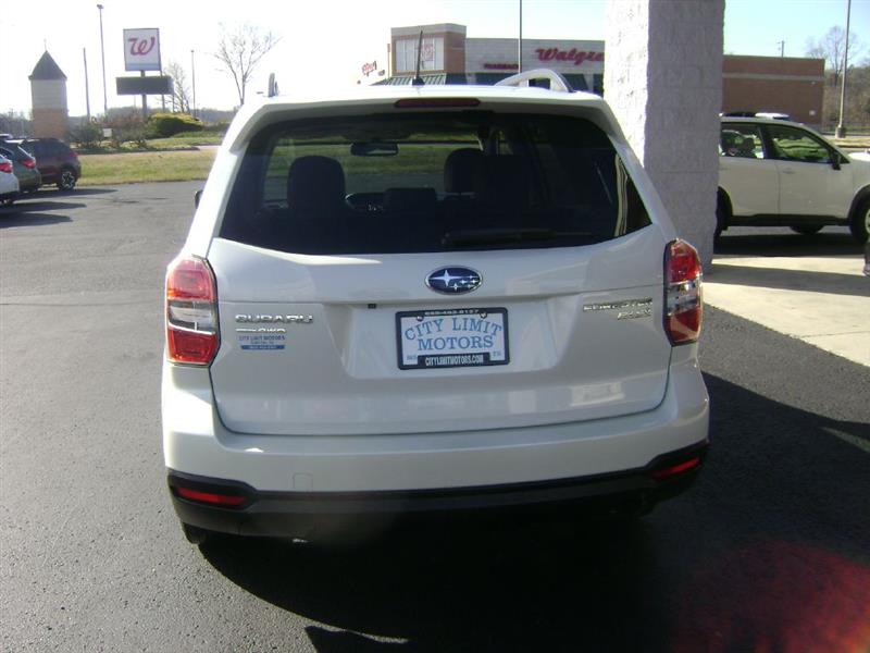 Subaru Forester 2.5i Limited 2015