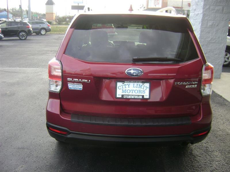 Subaru Forester 2.5i Limited 2017