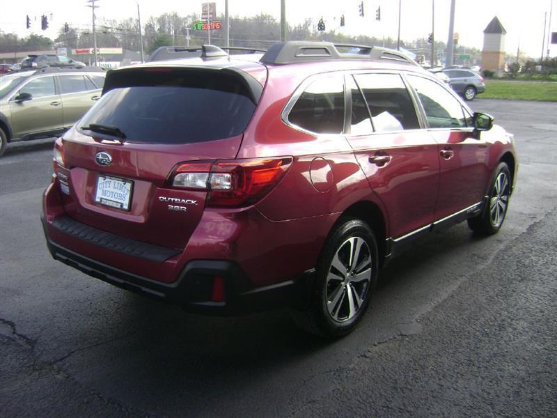 2019 Subaru Outback Limited - Photo 7