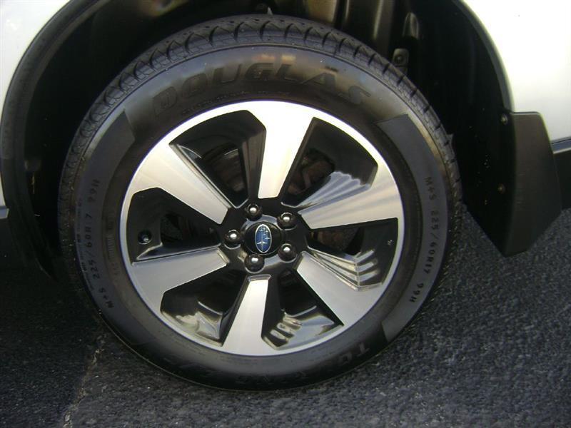 Subaru Forester 2.5i Premium PZEV CVT 2017