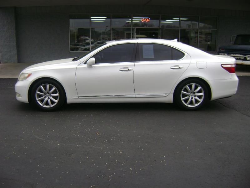 Lexus LS 460 Luxury Sedan 2007