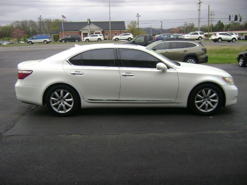 Lexus LS 460 Luxury Sedan 2007