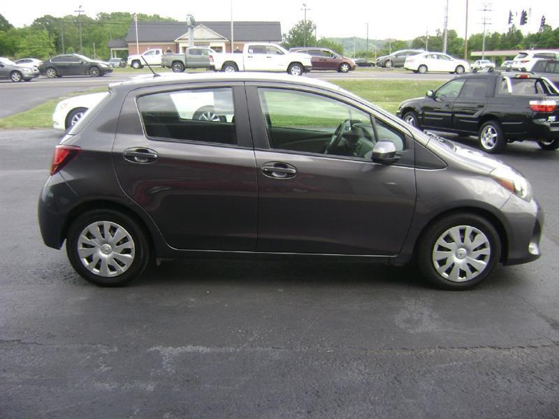 Toyota Yaris L 5-Door AT 2017
