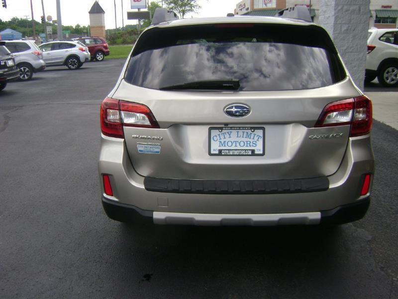 Subaru Outback 2.5i Limited 2015