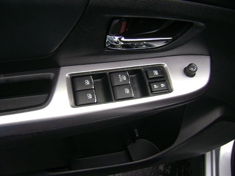 Subaru Crosstrek 2.0i Limited PZEV CVT 2016