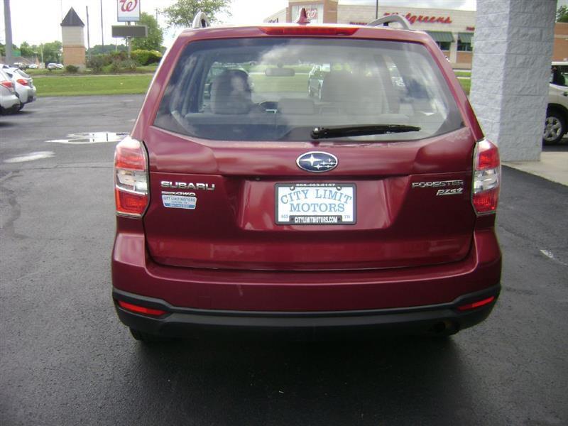 Subaru Forester 2.5i Premium PZEV CVT 2016