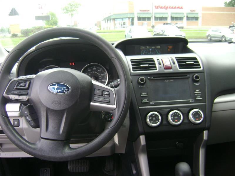 Subaru Forester 2.5i Premium PZEV CVT 2016