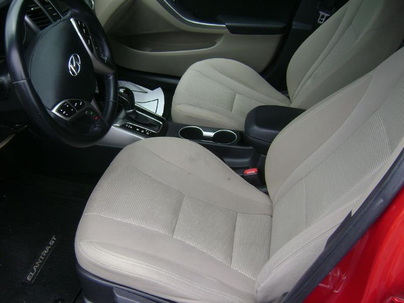 Hyundai Elantra GT A/T 2013