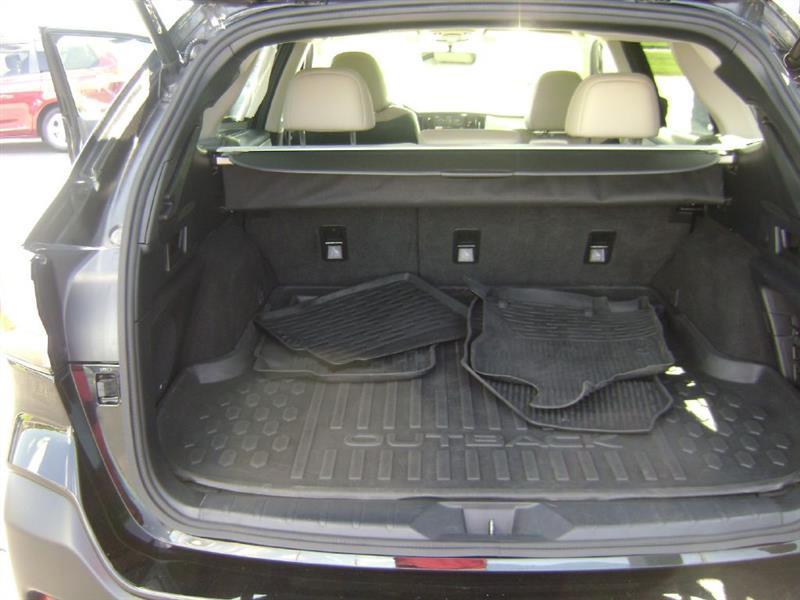 Subaru Outback Limited 2020