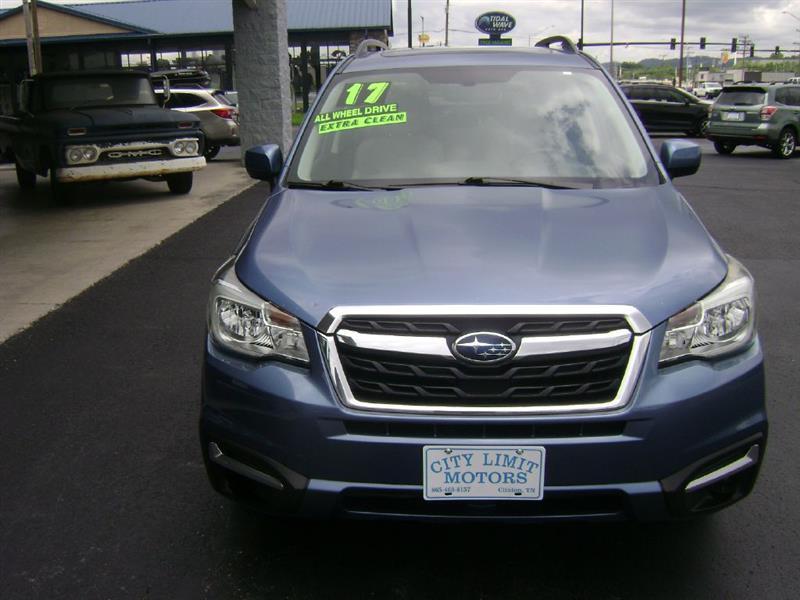 Subaru Forester 2.5i Premium PZEV CVT 2017