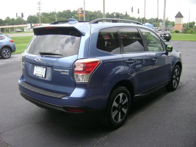 Subaru Forester 2.5i Premium PZEV CVT 2017