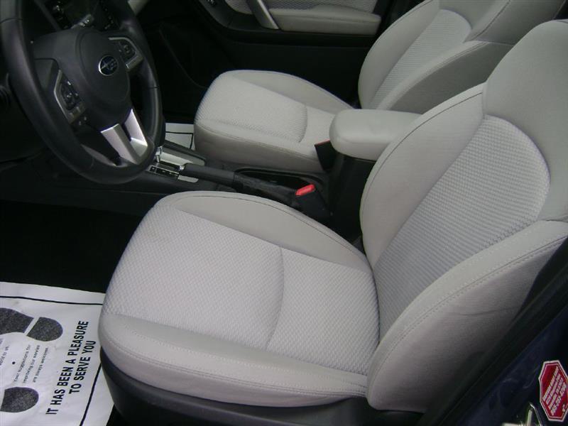 Subaru Forester 2.5i Premium PZEV CVT 2017