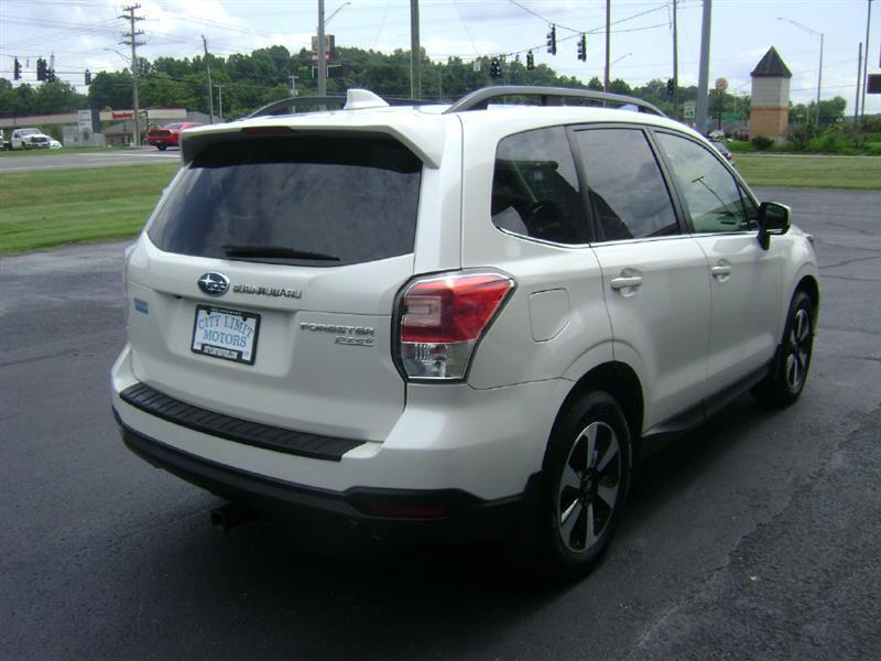 Subaru Forester 2.5i Limited 2017