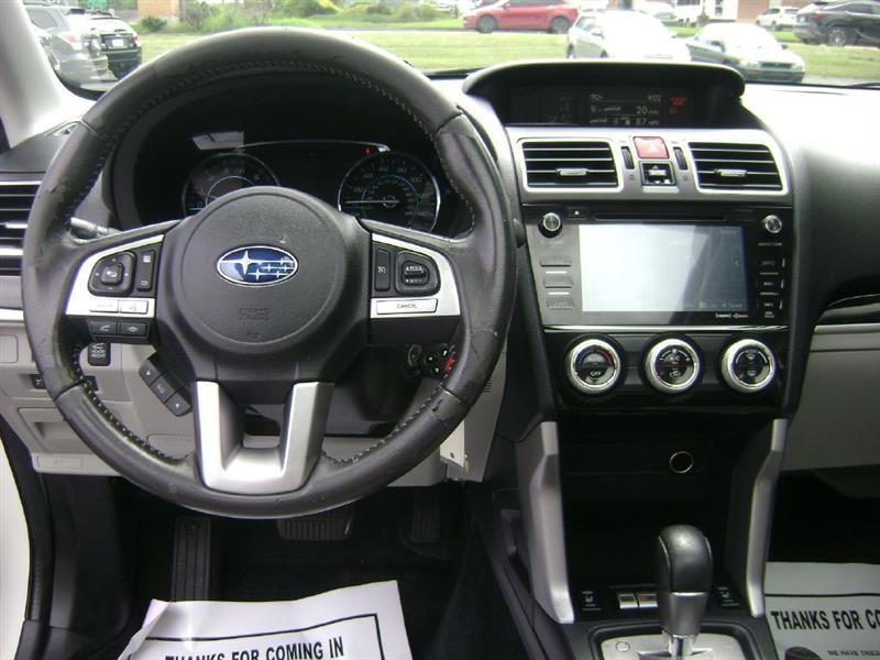 Subaru Forester 2.5i Limited 2017