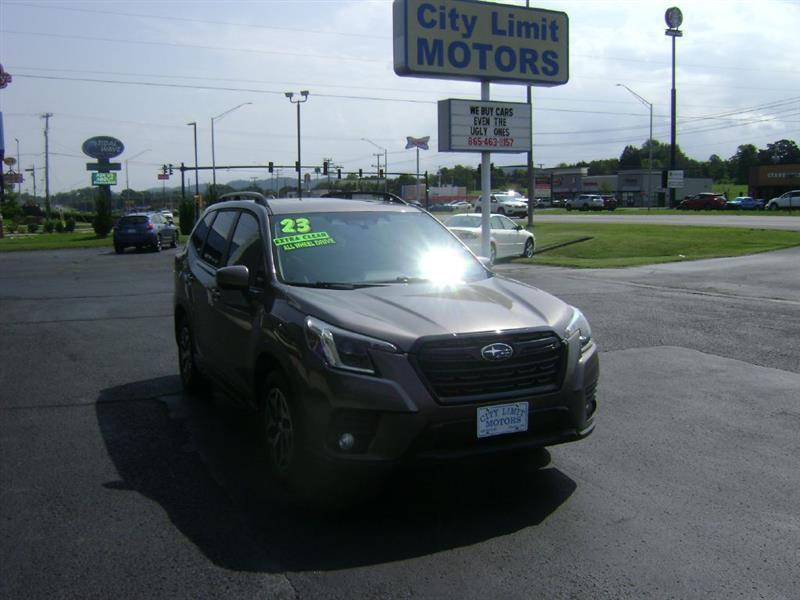 2023 Subaru Forester Premium