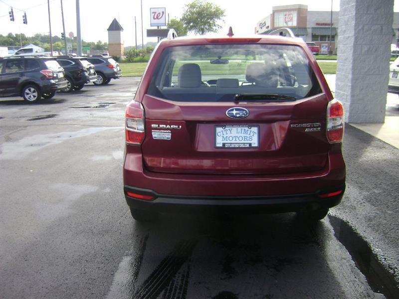 Subaru Forester 2.5i Premium PZEV CVT 2016