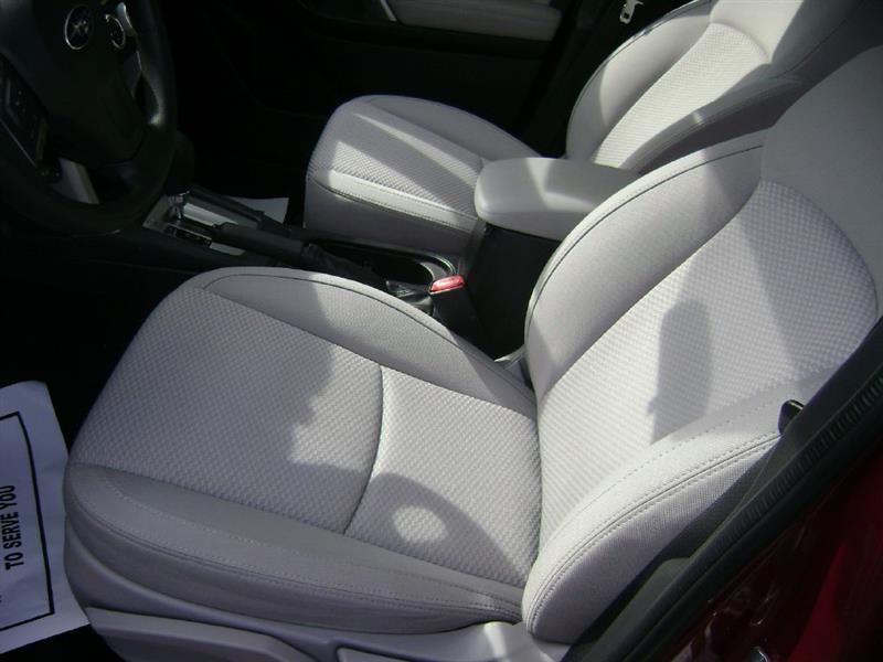 Subaru Forester 2.5i Premium PZEV CVT 2016