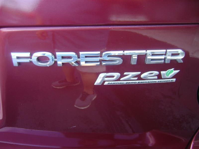 Subaru Forester 2.5i Premium PZEV CVT 2016