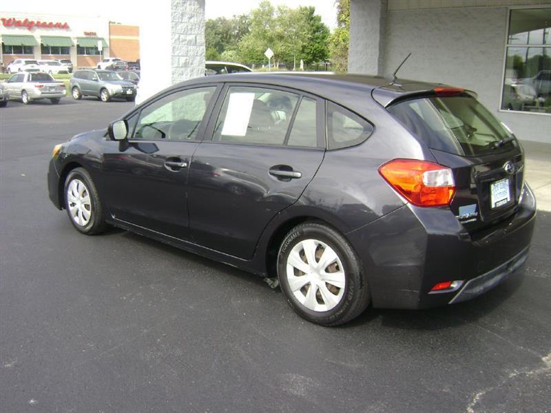 Subaru Impreza Base 5-Door 2013