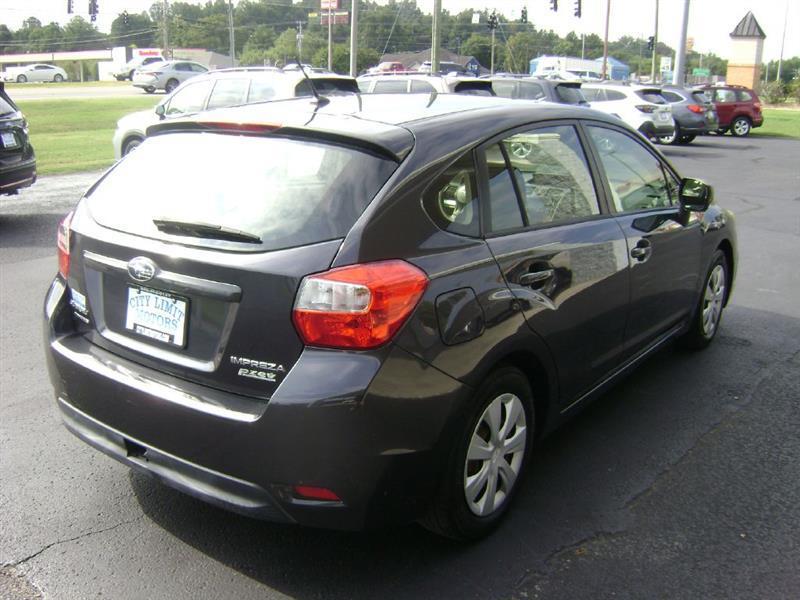 Subaru Impreza Base 5-Door 2013