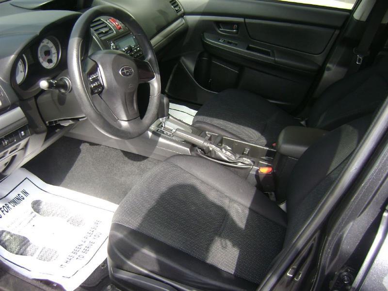 Subaru Impreza Base 5-Door 2013