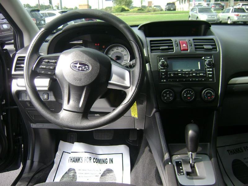 Subaru Impreza Base 5-Door 2013