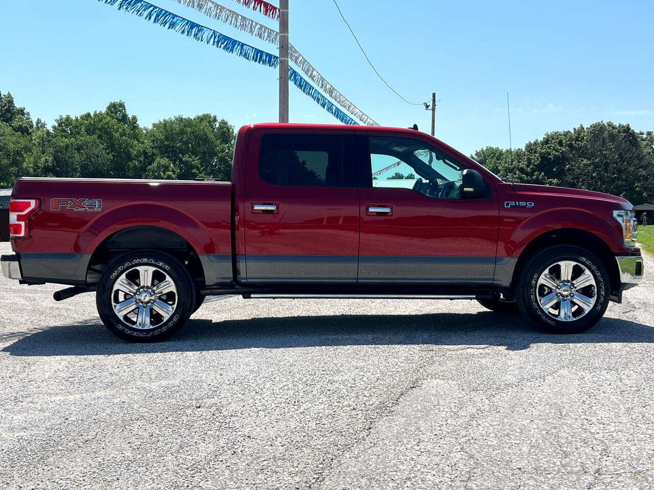 Ford F-150 XLT SuperCrew 5.5-ft. Bed 4WD 2019 Ford F-150 XLT SuperCrew 5.5-ft. Bed 4WD 2019