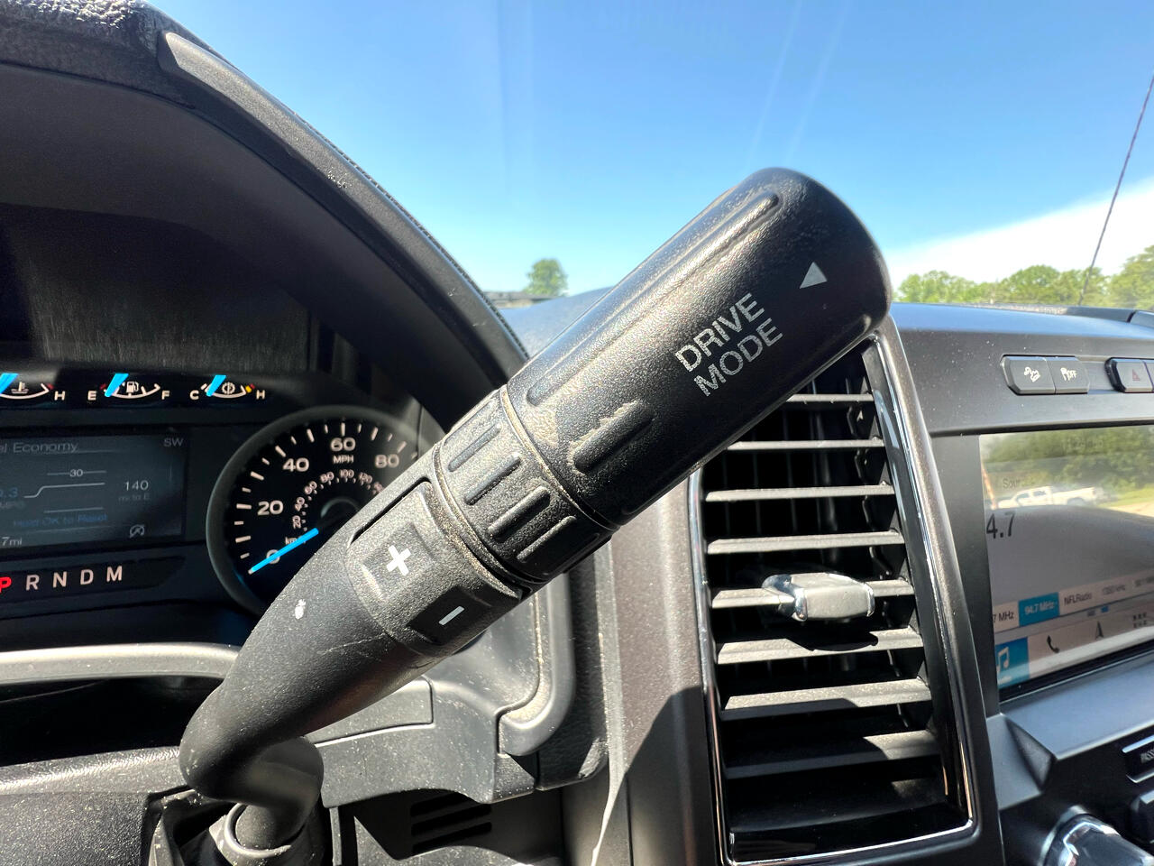 Ford F-150 XLT SuperCrew 5.5-ft. Bed 4WD 2019 Ford F-150 XLT SuperCrew 5.5-ft. Bed 4WD 2019