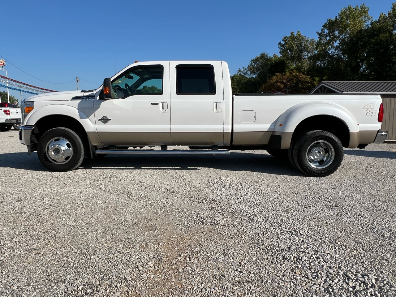 Ford F-350 SD Lariat Crew Cab Long Bed DRW 4WD 2013 Ford F-350 SD Lariat Crew Cab Long Bed DRW 4WD 2013