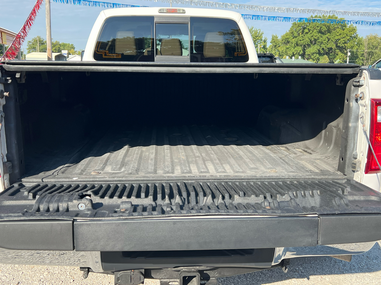 Ford F-350 SD Lariat Crew Cab Long Bed DRW 4WD 2013 Ford F-350 SD Lariat Crew Cab Long Bed DRW 4WD 2013