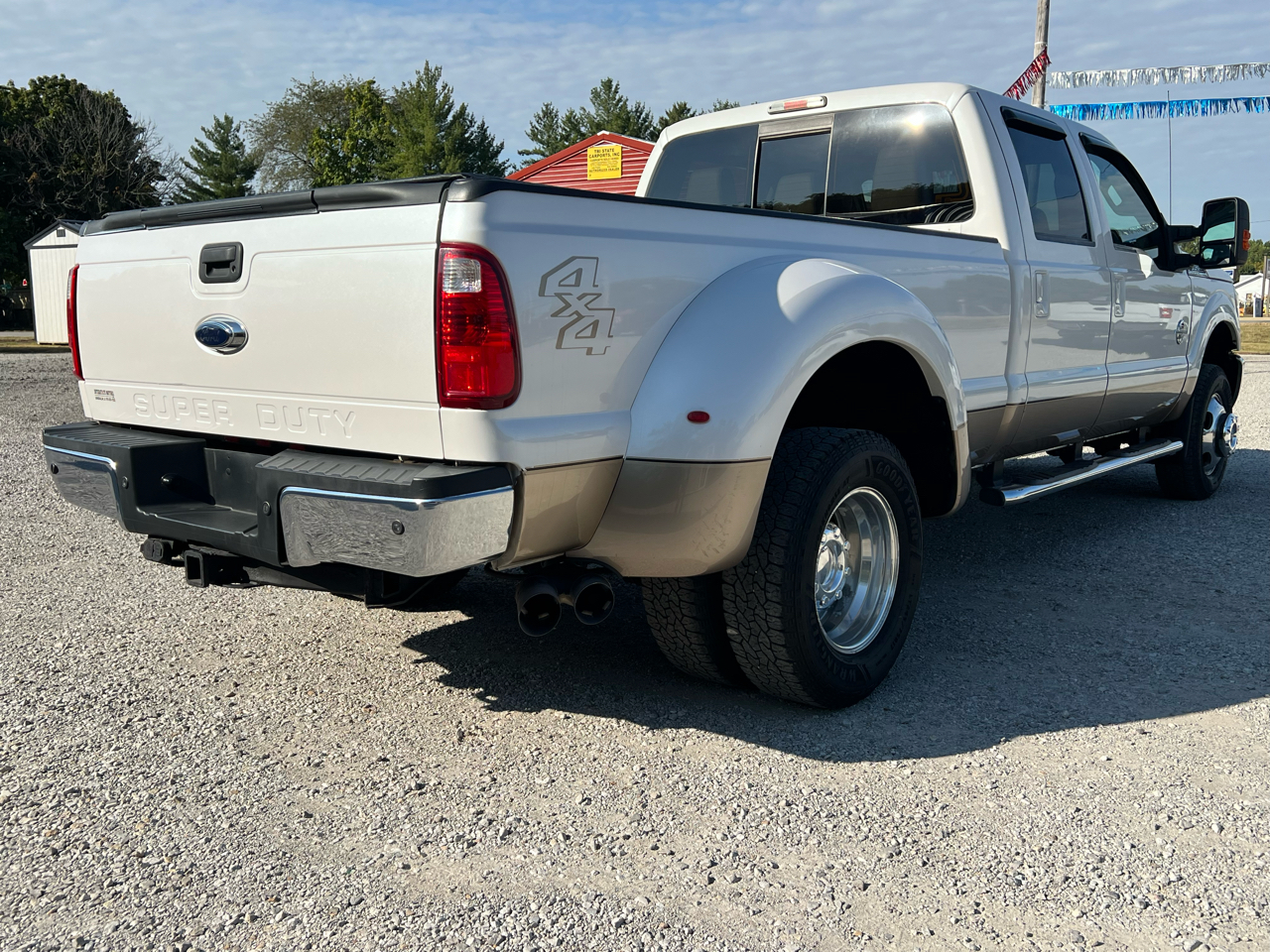 Ford F-350 SD Lariat Crew Cab Long Bed DRW 4WD 2013 Ford F-350 SD Lariat Crew Cab Long Bed DRW 4WD 2013