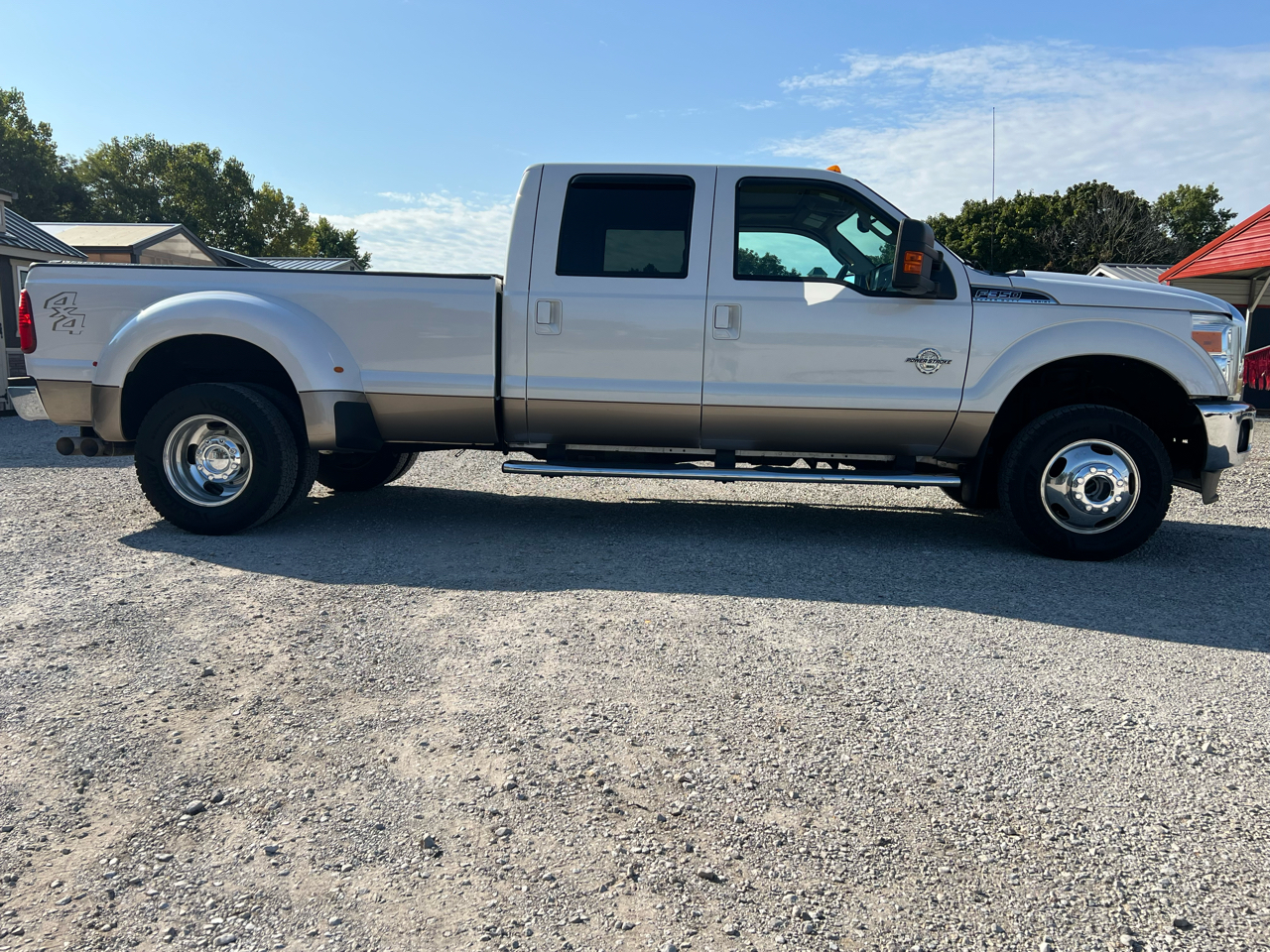 Ford F-350 SD Lariat Crew Cab Long Bed DRW 4WD 2013 Ford F-350 SD Lariat Crew Cab Long Bed DRW 4WD 2013