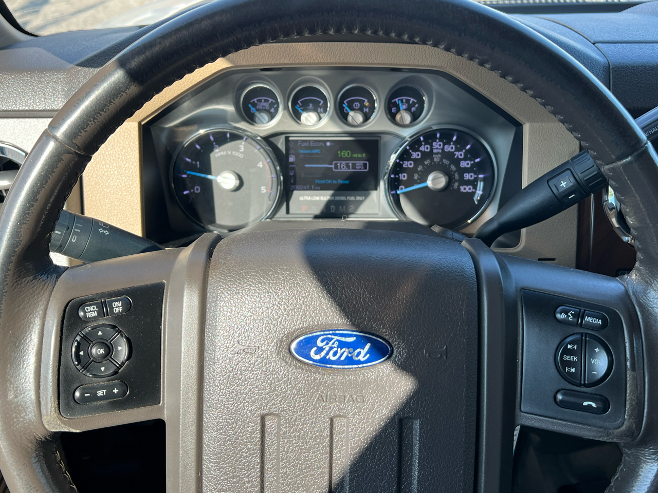 Ford F-350 SD Lariat Crew Cab Long Bed DRW 4WD 2013 Ford F-350 SD Lariat Crew Cab Long Bed DRW 4WD 2013