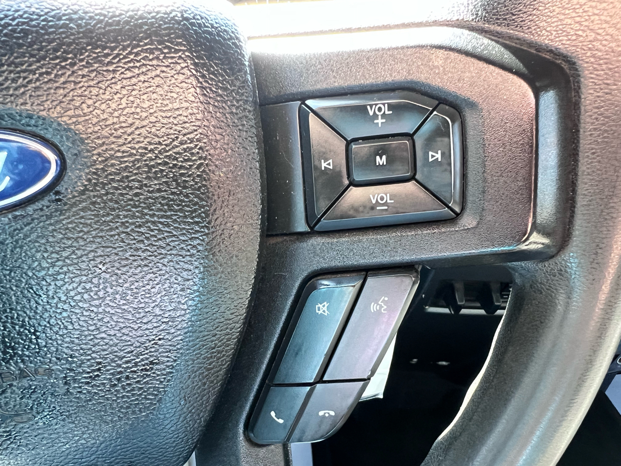 Ford F-250 SD XLT Crew Cab 4WD 2017 Ford F-250 SD XLT Crew Cab 4WD 2017