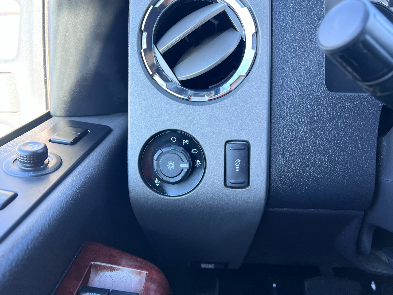 Ford F-350 SD King Ranch Crew Cab 4WD 2012