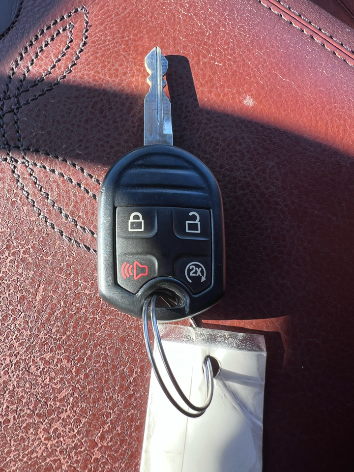 Ford F-350 SD King Ranch Crew Cab 4WD 2012