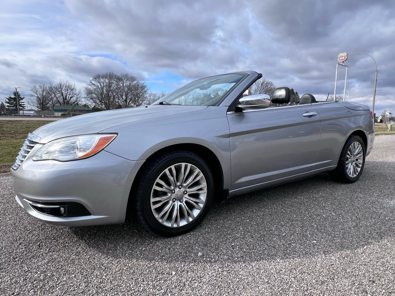 Chrysler 200 Limited Convertible 2013