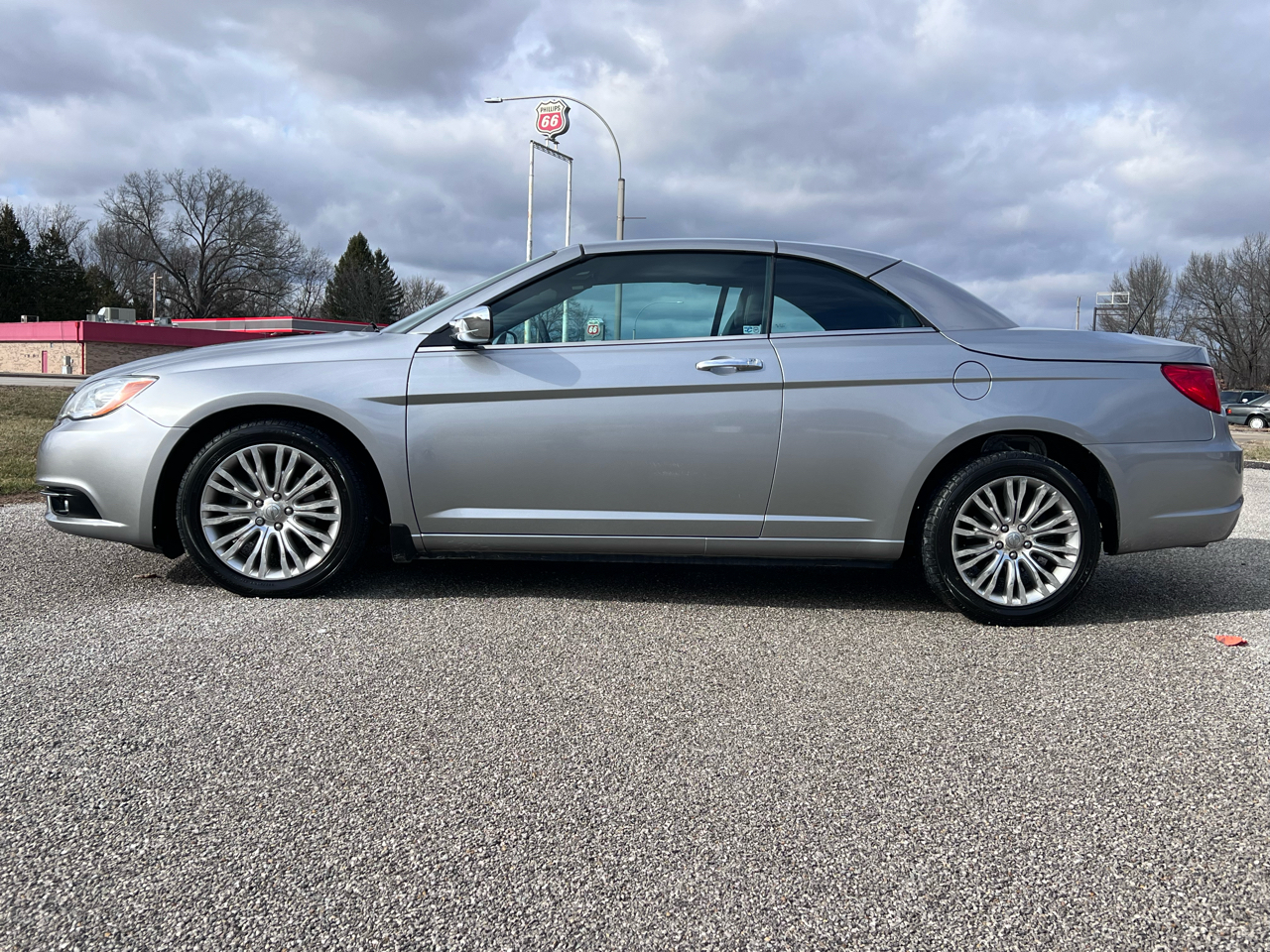 Chrysler 200 Limited Convertible 2013