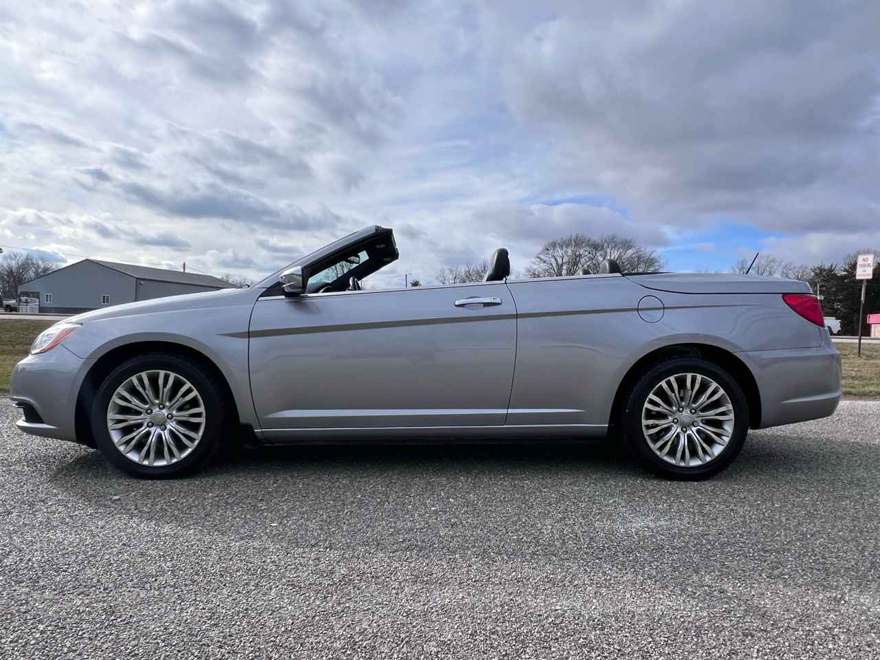 Chrysler 200 Limited Convertible 2013