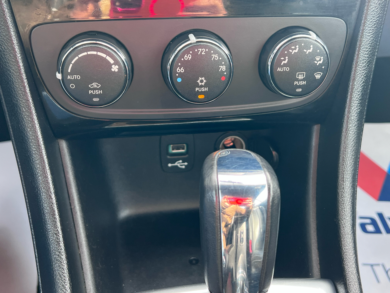 Chrysler 200 Limited Convertible 2013