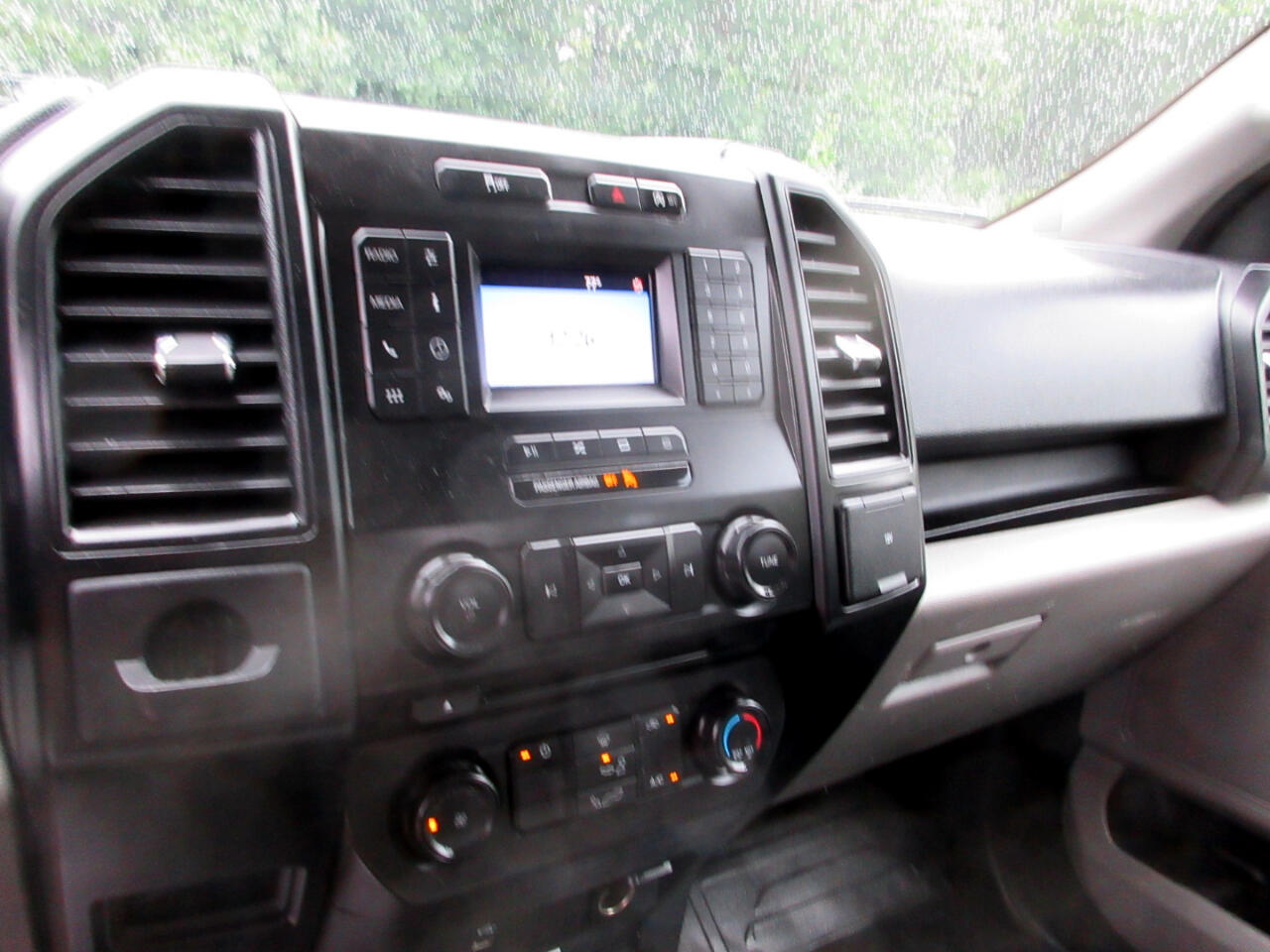 Ford F-150 XL SuperCab 6.5-ft. Bed 2WD 2018 Ford F-150 XL SuperCab 6.5-ft. Bed 2WD 2018