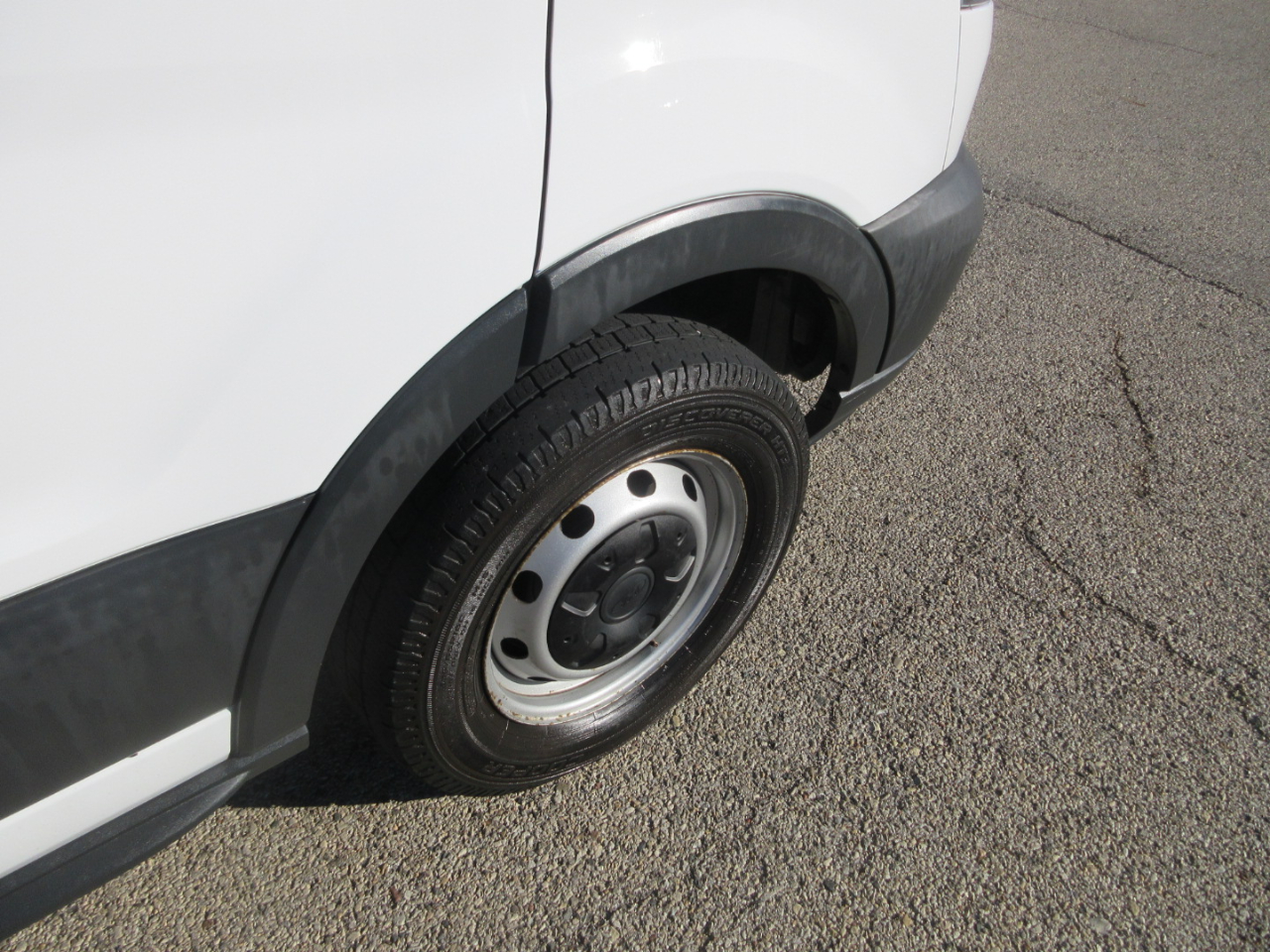 Ford Transit 150 Van Low Roof 60/40 Pass. 148-in. WB 2015 Ford Transit 150 Van Low Roof 60/40 Pass. 148-in. WB 2015