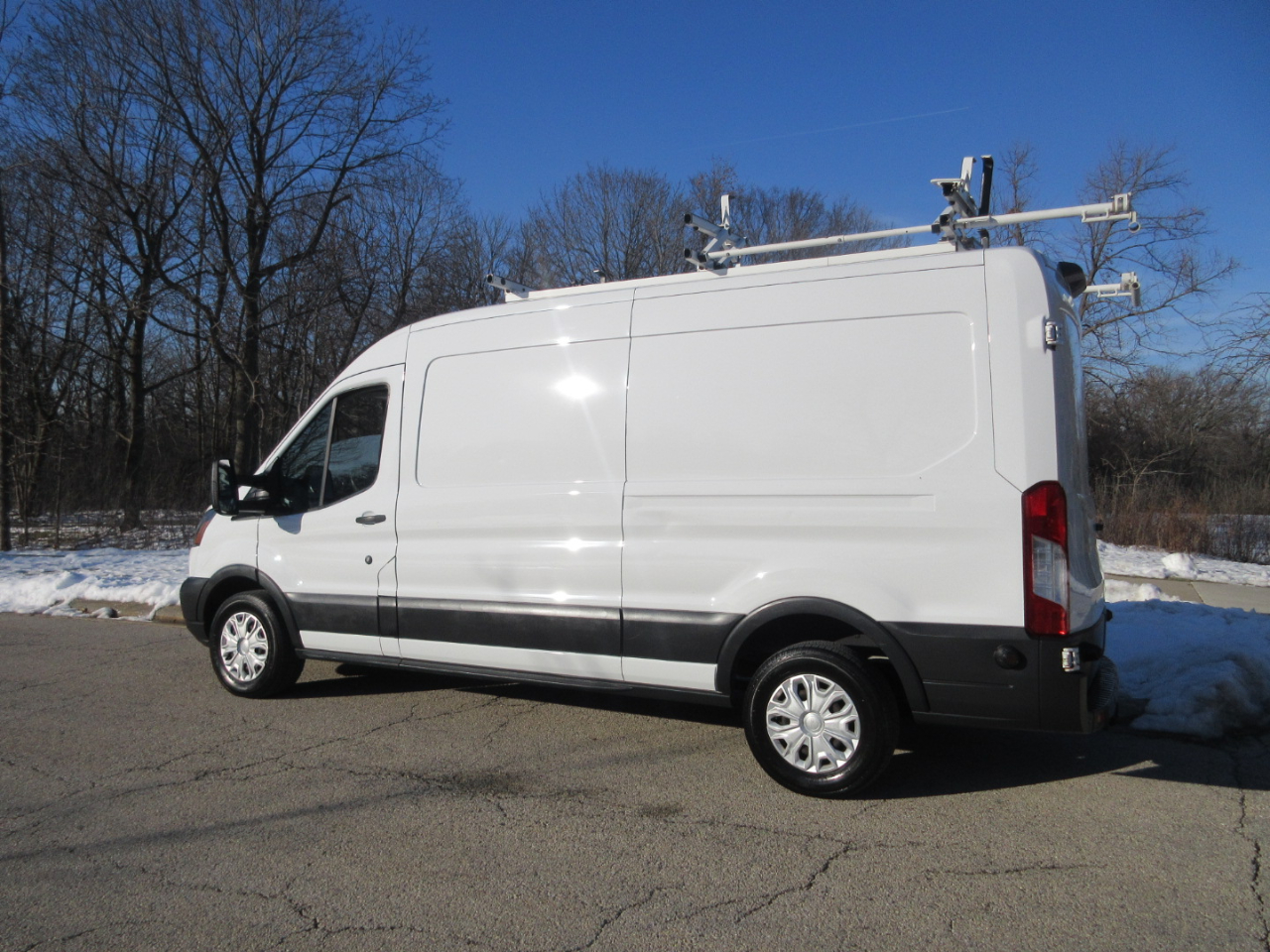 Ford Transit 350 Van Med. Roof w/Sliding Pass. 148-in. WB 2018