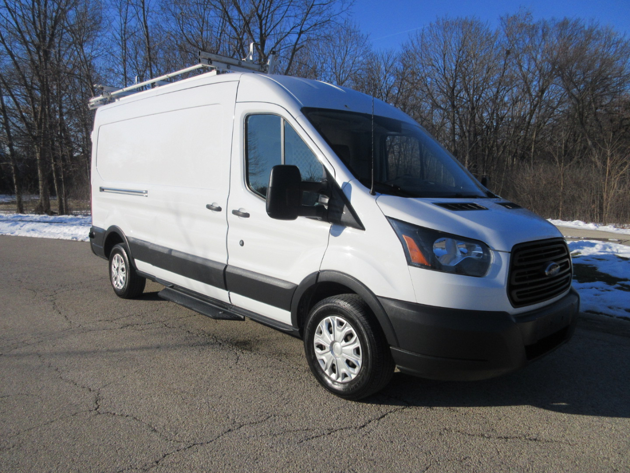 Ford Transit 350 Van Med. Roof w/Sliding Pass. 148-in. WB 2018