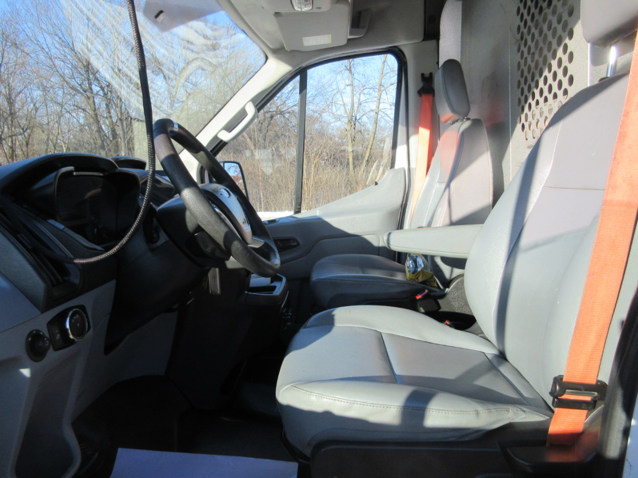 Ford Transit 350 Van Med. Roof w/Sliding Pass. 148-in. WB 2018