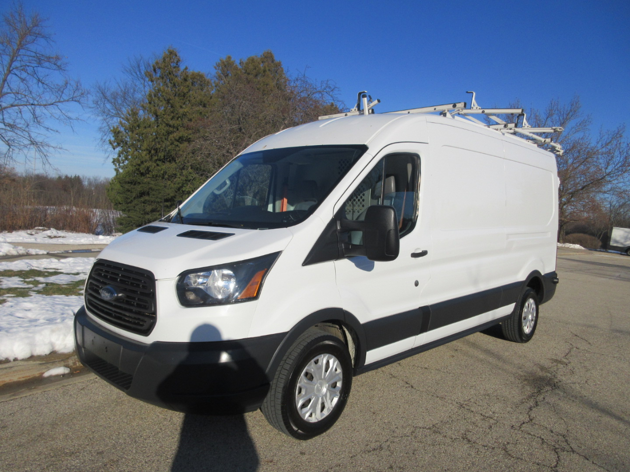 Ford Transit 350 Van Med. Roof w/Sliding Pass. 148-in. WB 2018