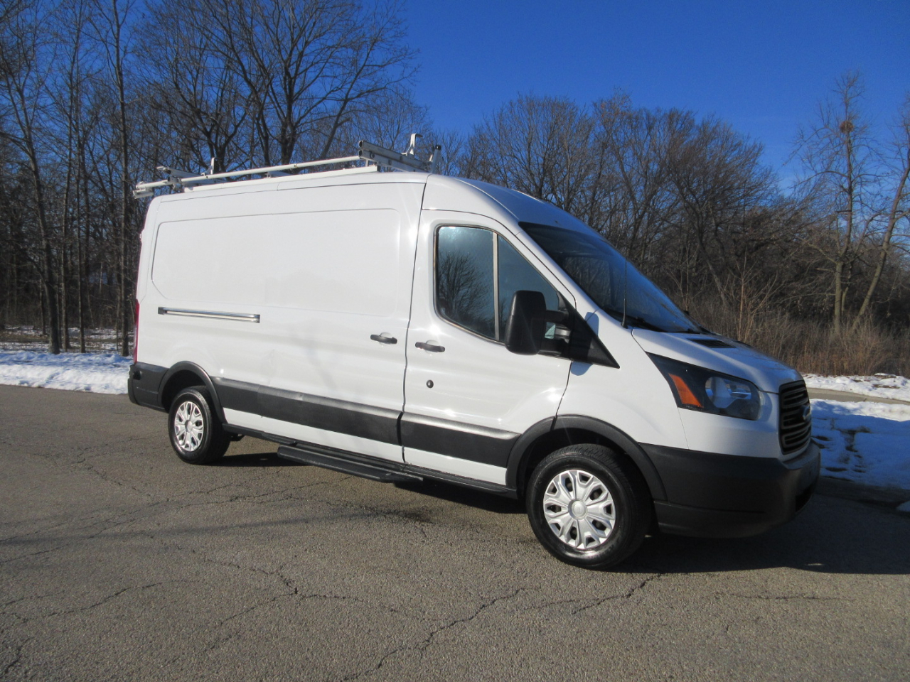 Ford Transit 350 Van Med. Roof w/Sliding Pass. 148-in. WB 2018