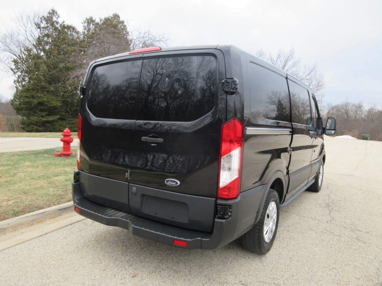 Ford Transit 150 Van Low Roof w/Sliding Pass. 130-in. WB 2017